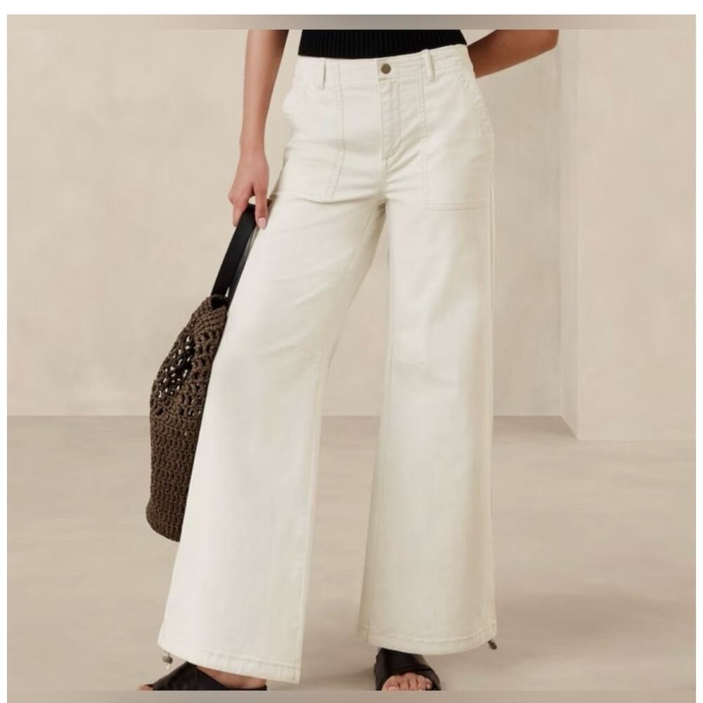 NWT Banana Republic tan Authentic Chino parachute pants midrise womens size 4